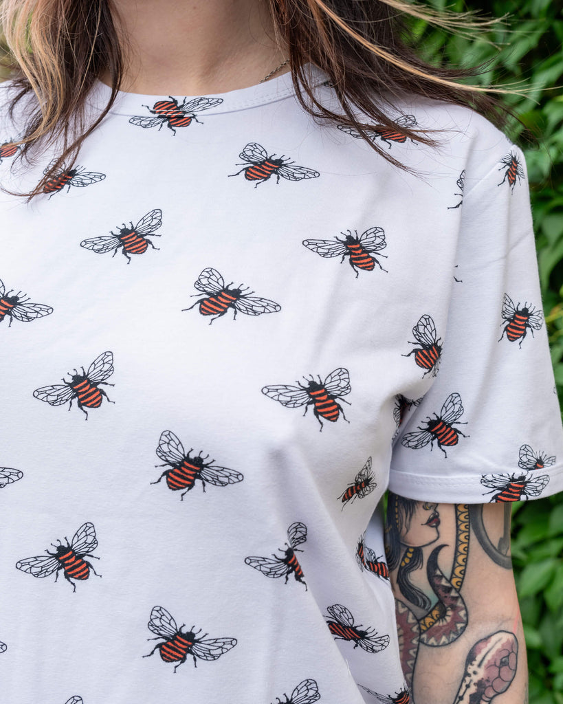 close up of the bee print white tee on florence made in the UK