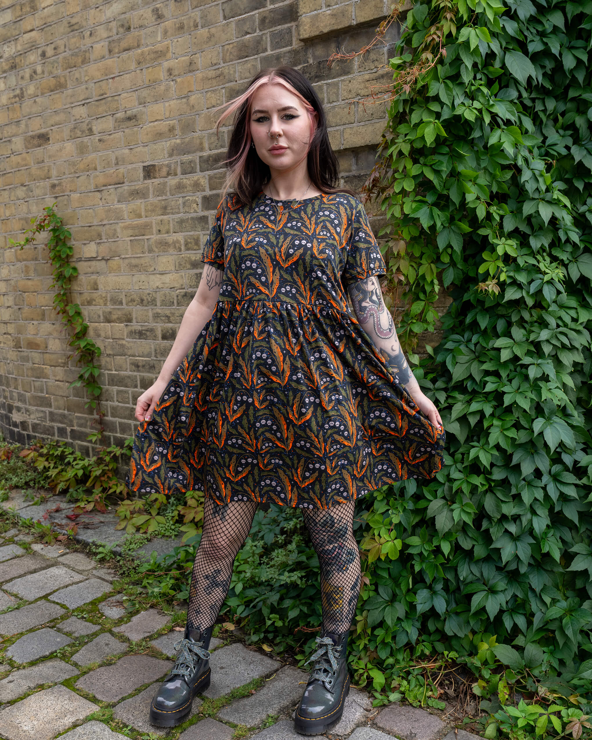 Halloween: Run & Fly x Clare Lewis Poison and Plants Oversized Smock D Run and Fly Halloween: Run & Fly x Clare Lewis Poison and Plants Oversized Smock D Run and Fly