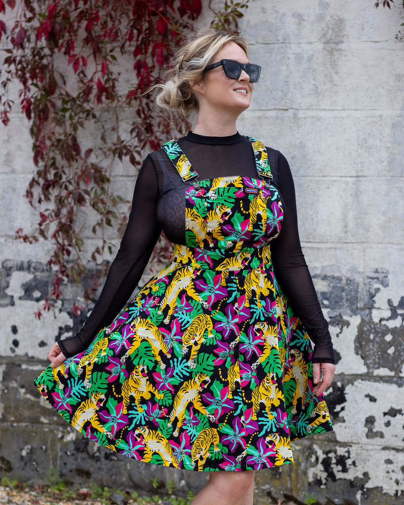 Pinafore Dresses Run and Fly